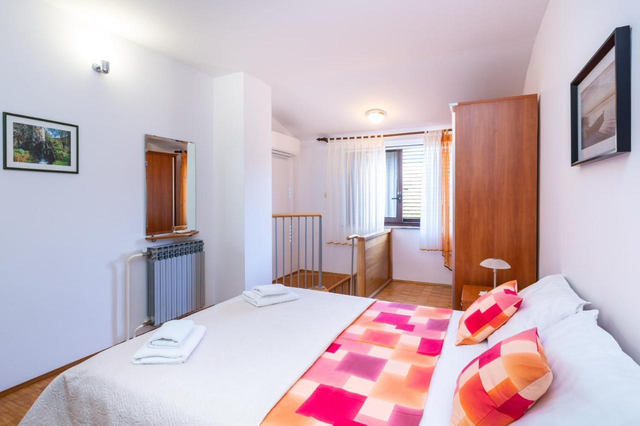 Maretic Apartment Медулин Екстериор снимка