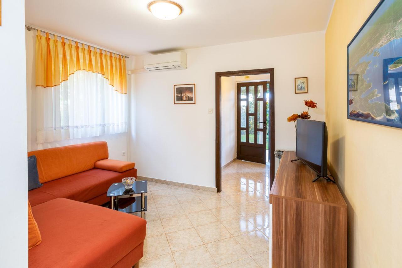 Maretic Apartment Медулин Екстериор снимка