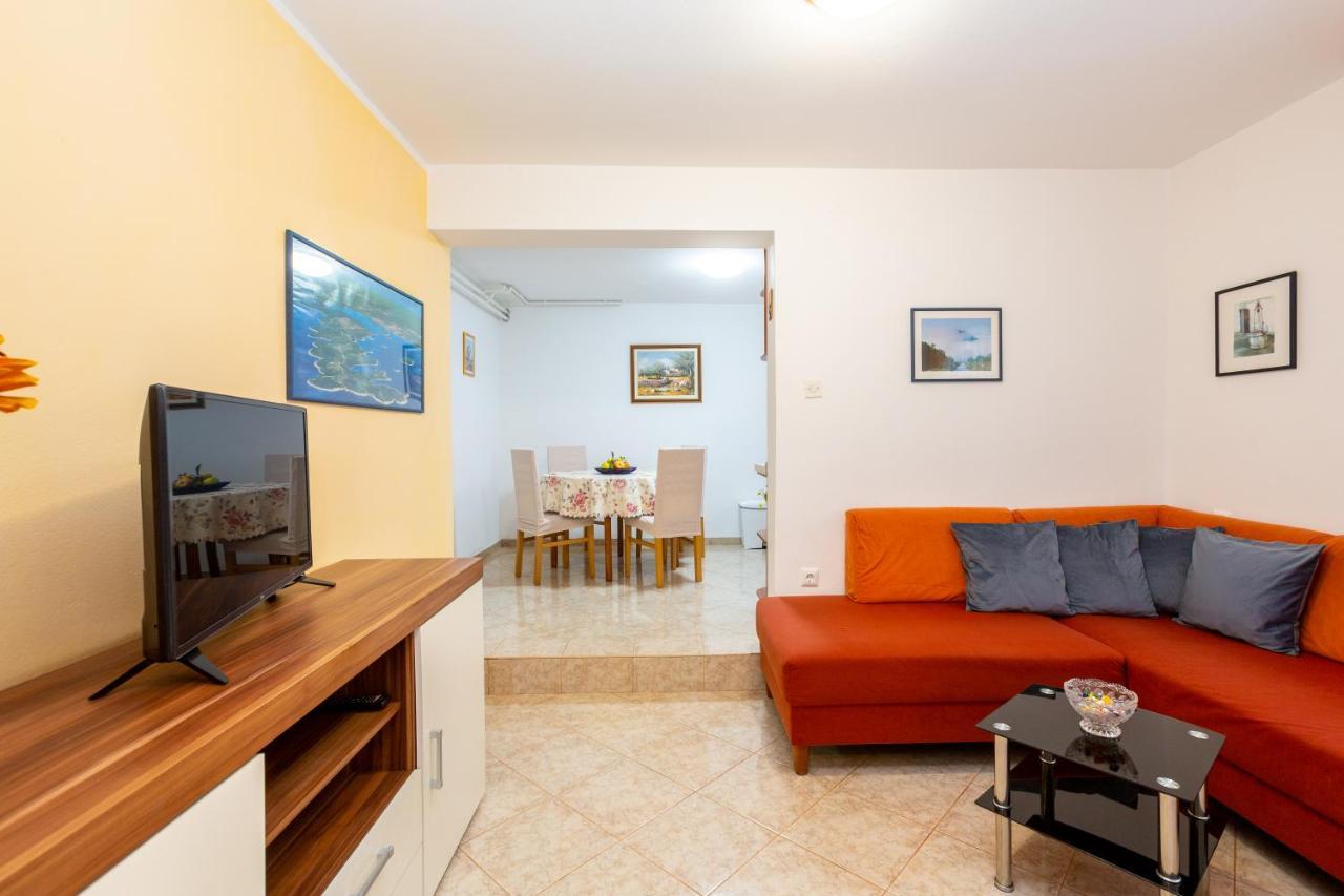 Maretic Apartment Медулин Екстериор снимка